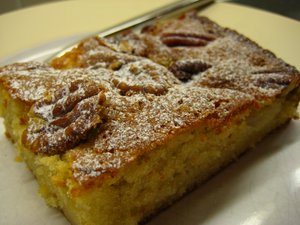 Pear and pecan cake